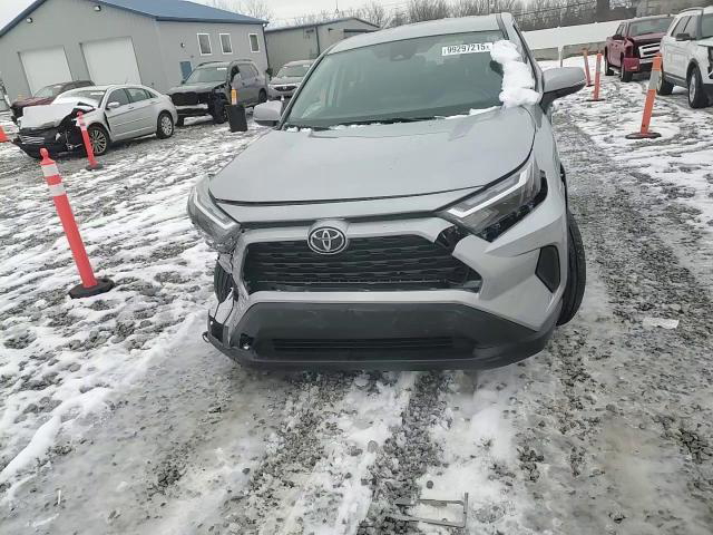 Toyota RAV 4 2025