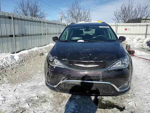 Chrysler Pacifica 2017