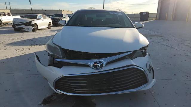 Toyota Avalon 2016