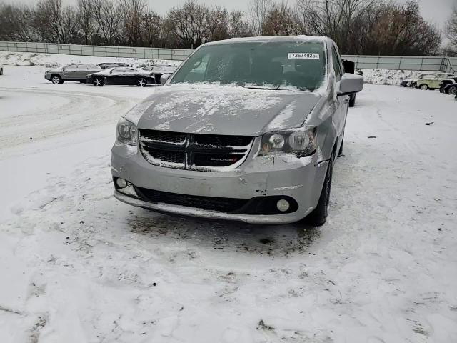 Dodge Caravan 2016