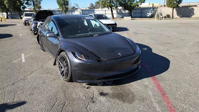 Tesla Model 3 2025