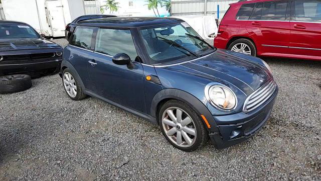 MINI Cooper 2010