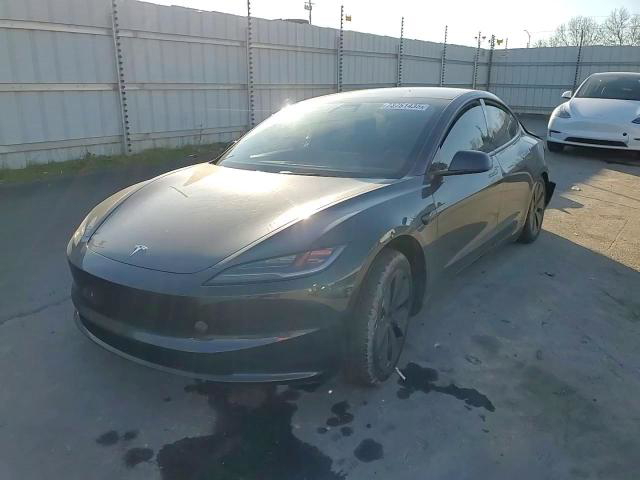 Tesla Model 3 2025