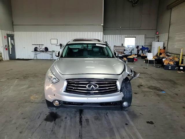 Infiniti FX 2012