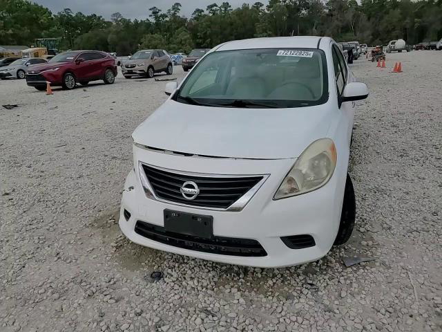 Nissan Versa 2014