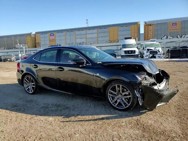Lexus IS 2019