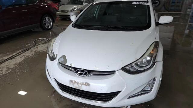 Hyundai Elantra 2016