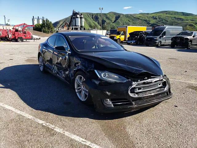 Tesla Model S 2012