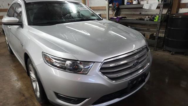 Ford Taurus 2017