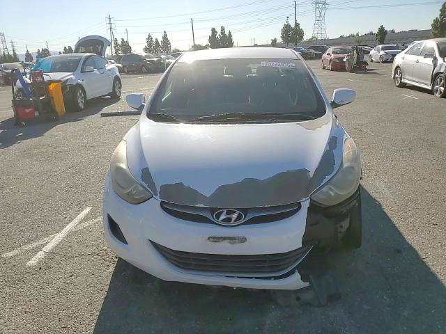 Hyundai Elantra 2013