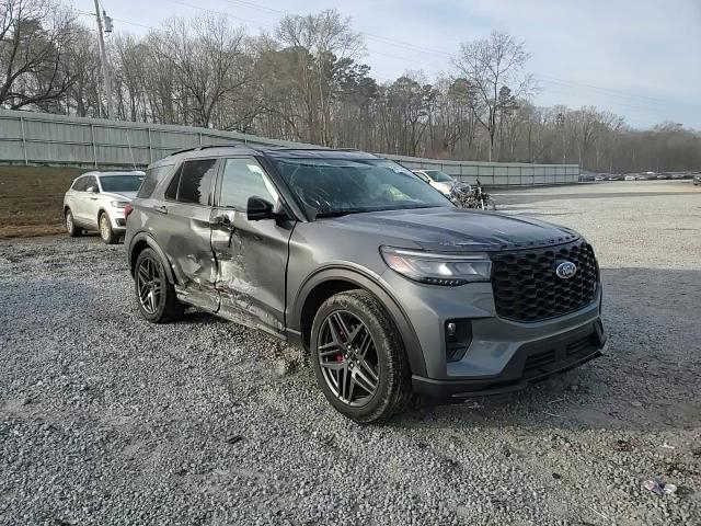Ford Explorer 2025