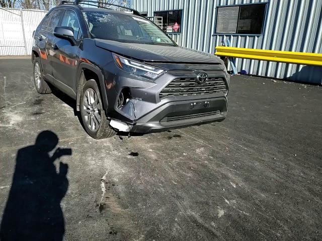 Toyota RAV 4 2025