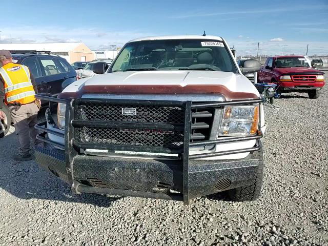 GMC Sierra 2011
