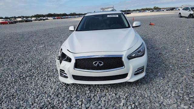 Infiniti Q50 2014