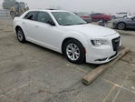 Chrysler 300 2016