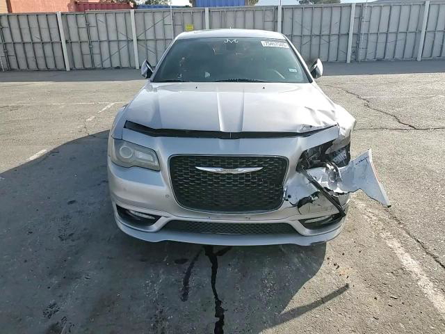 Chrysler 300 2018