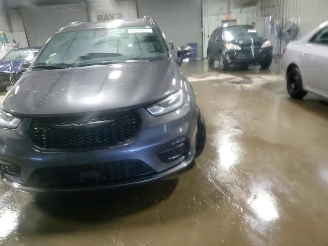 Chrysler Pacifica 2022