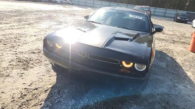 Dodge Challenger 2017