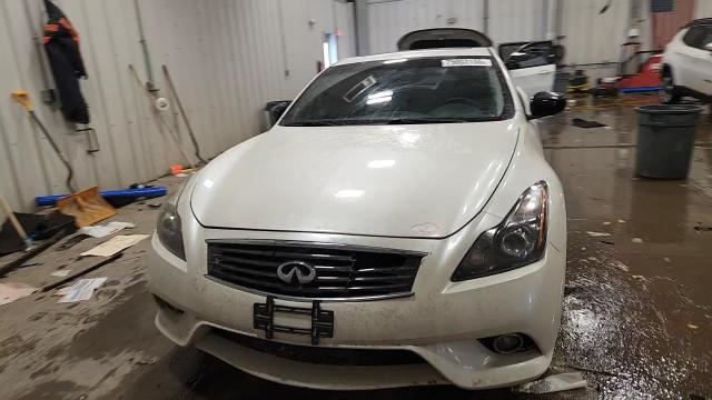 Infiniti Q60 2015