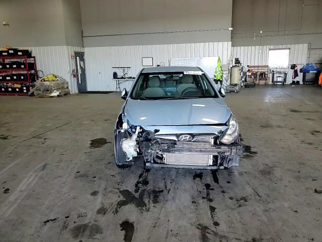 Hyundai Accent 2012