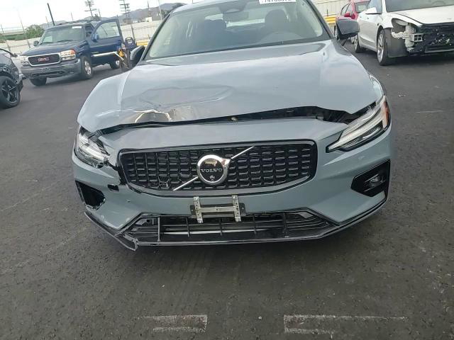 Volvo S60 2024