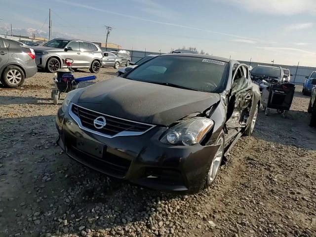 Nissan Altima 2012