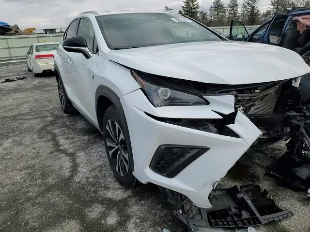 Lexus NX 2021