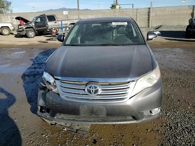 Toyota Avalon 2012