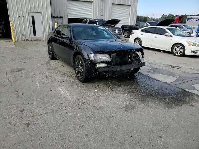 Chrysler 300 2019