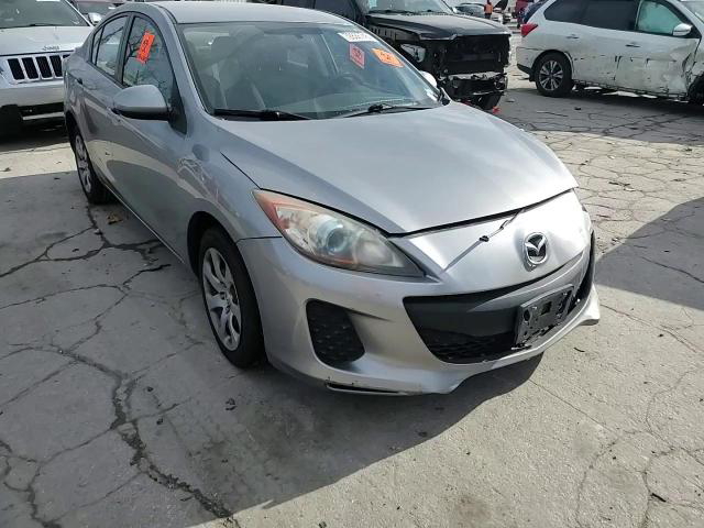 Mazda 3 2013