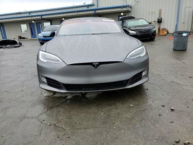 Tesla Model S 2019