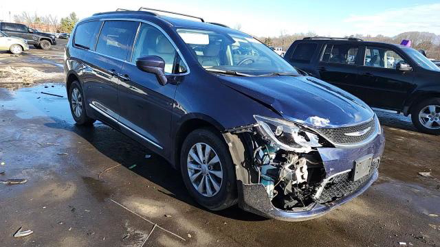 Chrysler Pacifica 2017