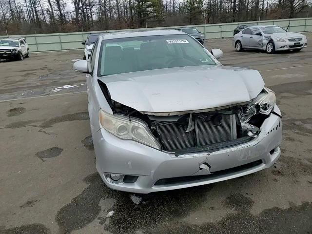 Toyota Avalon 2011