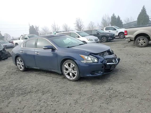 Nissan Maxima 2012