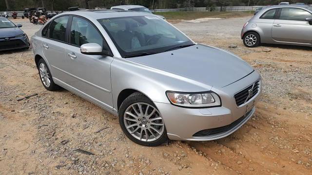 Volvo S40 2010