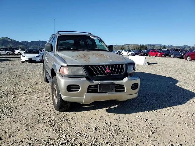 Mitsubishi Montero 2000