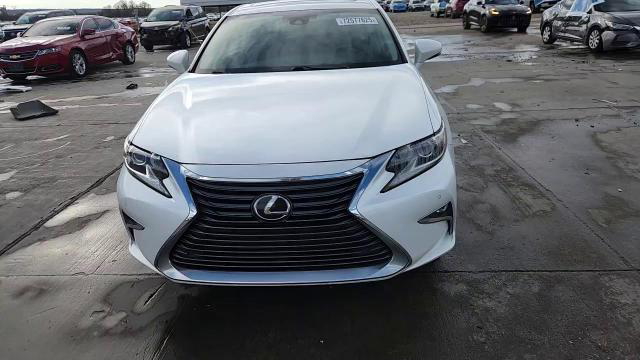 Lexus ES 2017