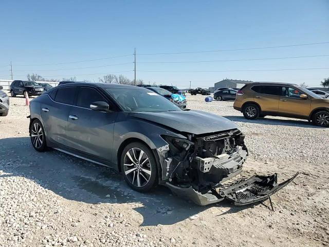 Nissan Maxima 2019