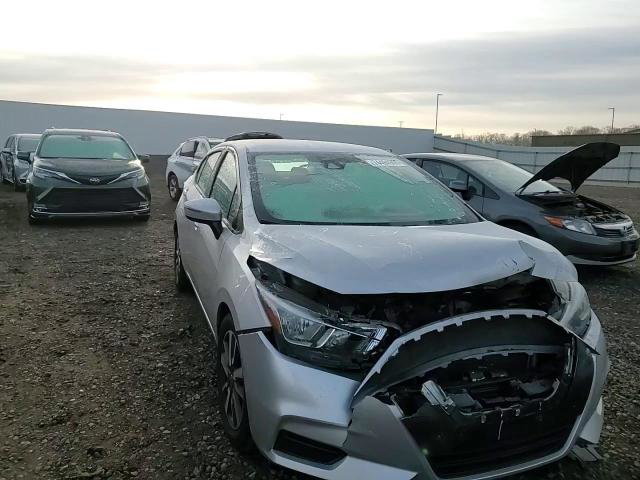 Nissan Versa 2021