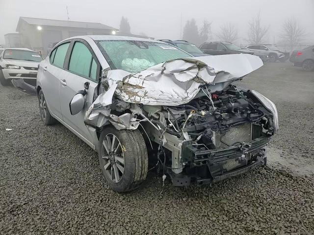 Nissan Versa 2021