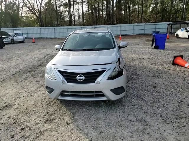 Nissan Versa 2018
