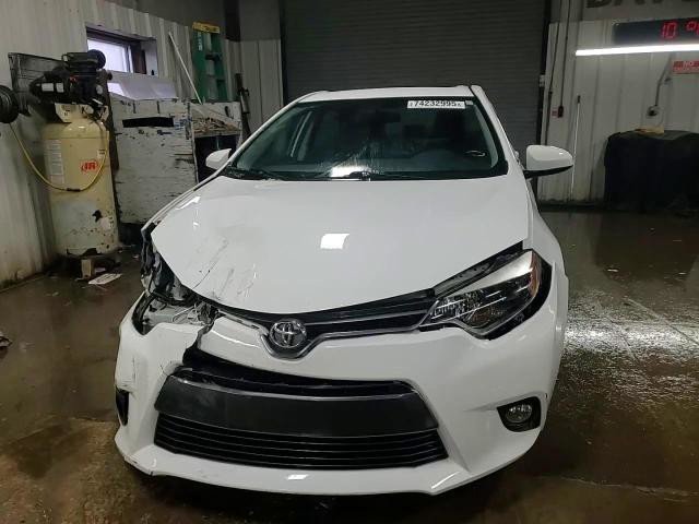 Toyota Corolla 2015