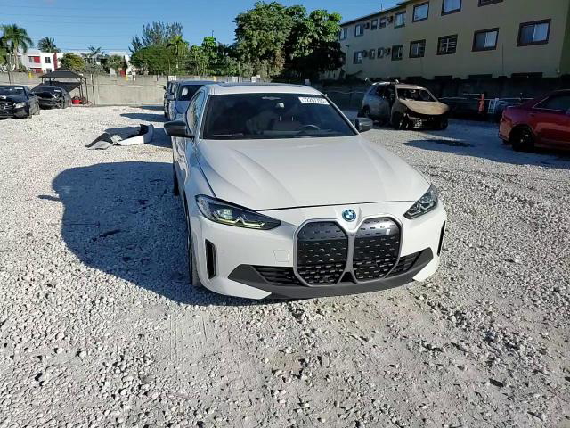 BMW i4 2023