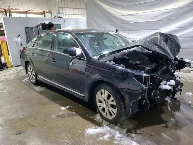 Toyota Avalon 2011