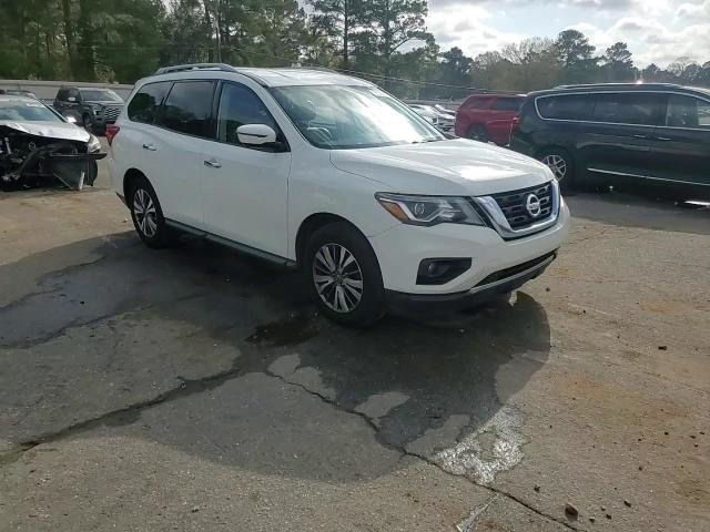 Nissan Pathfinder 2019