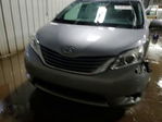 Toyota Sienna 2015
