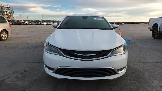 Chrysler 200 2016