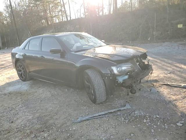 Chrysler 300 2021