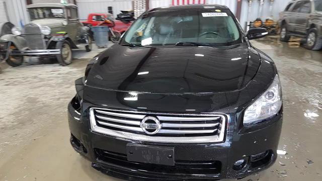 Nissan Maxima 2012
