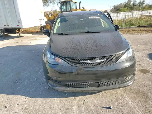 Chrysler Voyager 2023